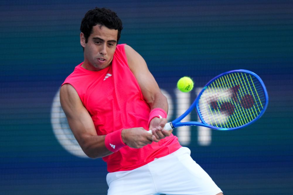 霍芬海姆vs奥格斯堡：曹法尔、奥利弗-鲍曼首发，法比安-里德、泽西格尔出战